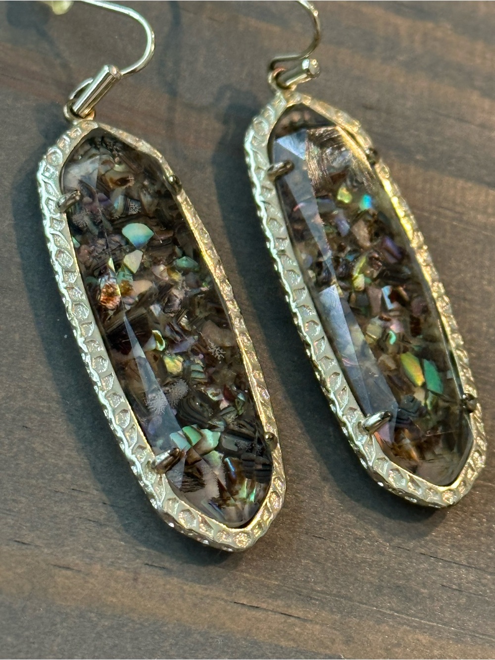 Kendra Scott Lauren Iridescent Abalone Mosaic Gold Drop Earrings (retired) - Picture 2 of 3